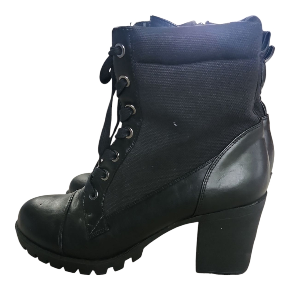 XOXO Black Lace-Up Heeled Combat Boots Size 10 Chunky Heel Ankle Booties - Picture 3 of 9